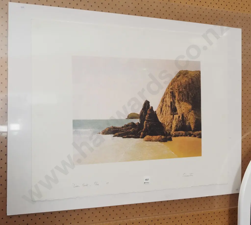 unframed print - Lion Rock Piha '07 - Perspex holder not included Image 1++