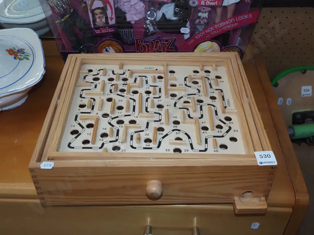 wooden marble maze game Image 1++