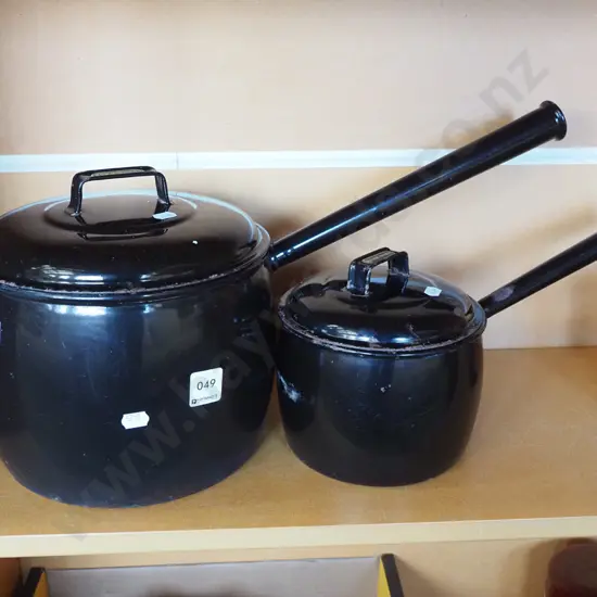 2x Jugdeware pots, boilers