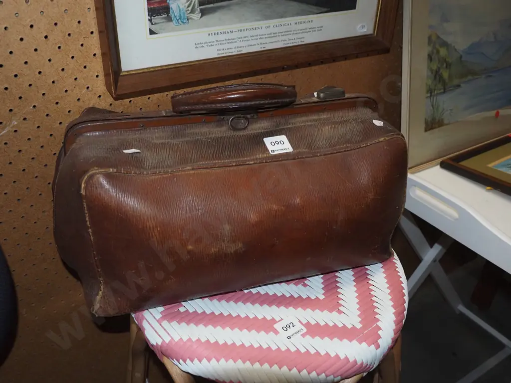 doctor's bag Image 1++