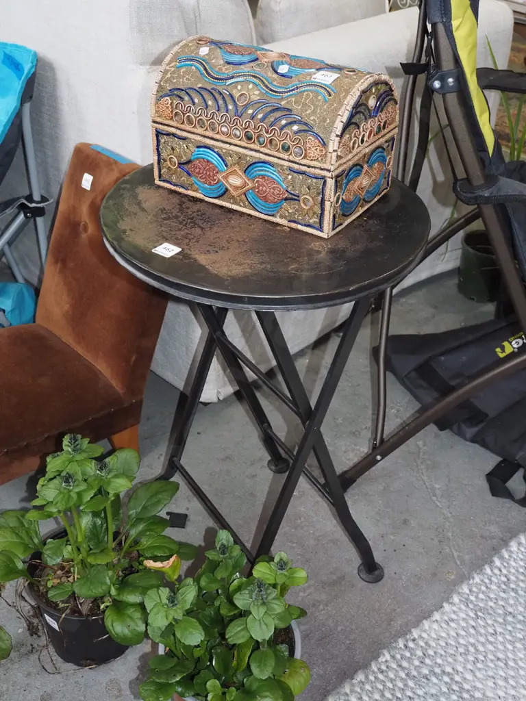 metal foldaway patio table H670 Image 1++