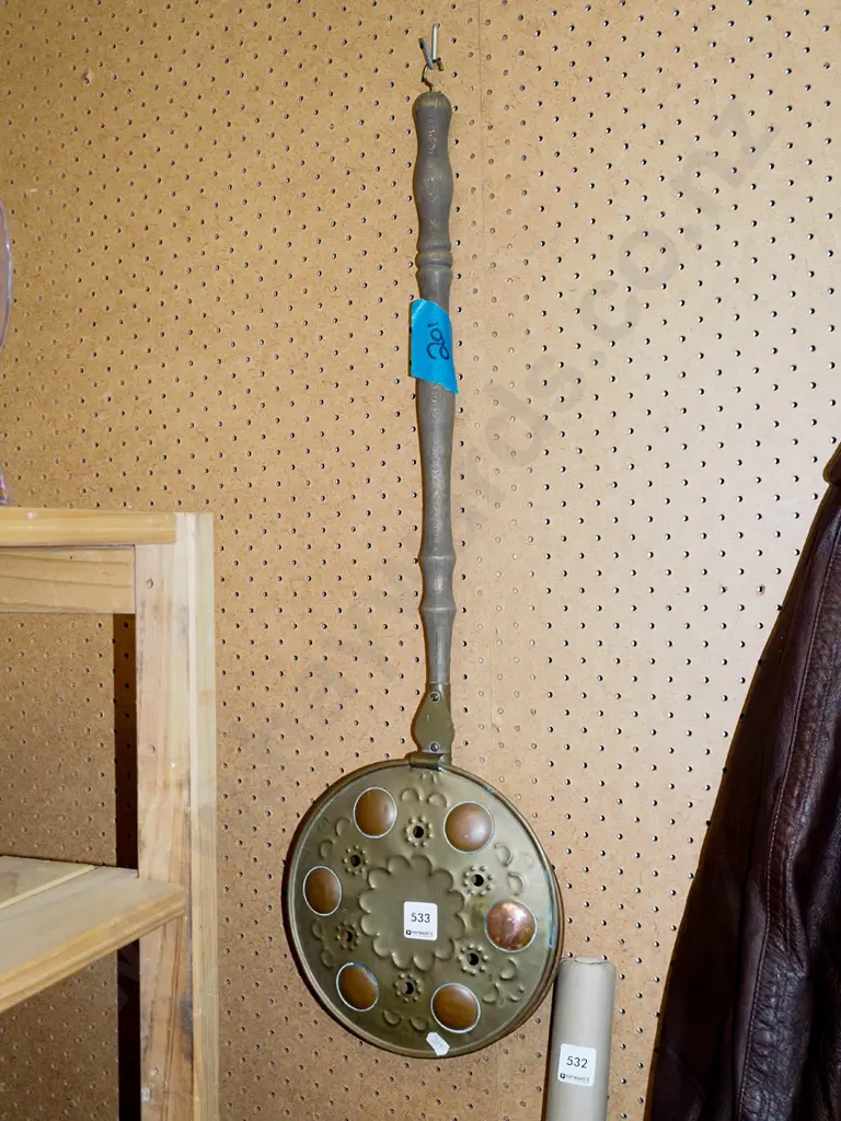long handled copper bed warmer Image 1++