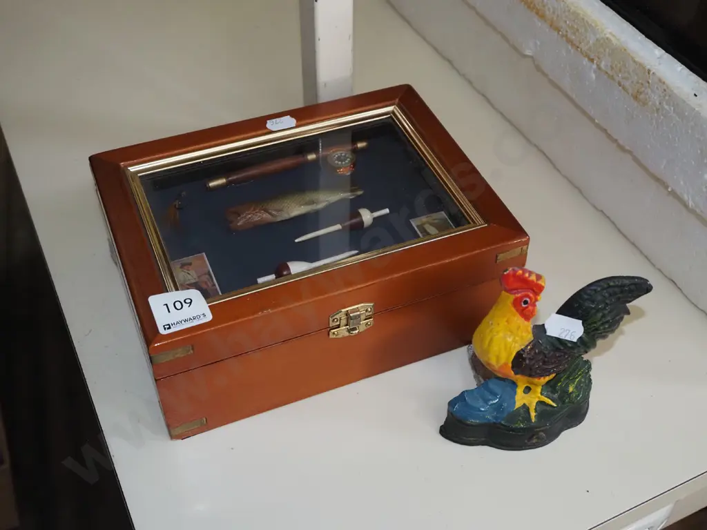 small fishing themed storage box Diam200, small cast iron poultry doorstop Image 1++