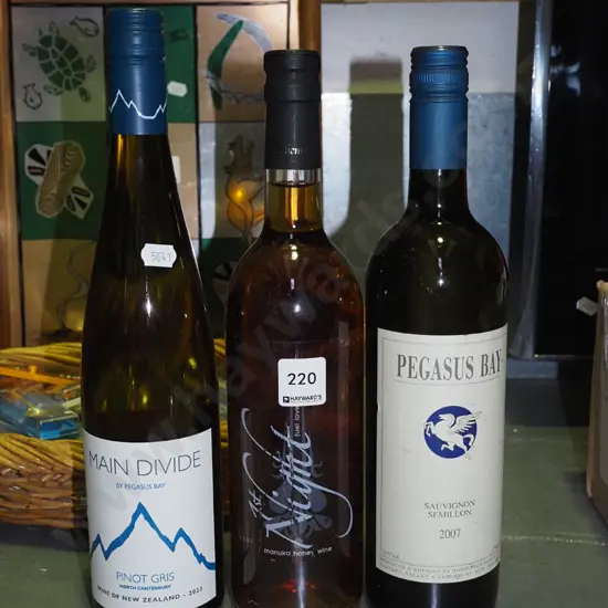3x bottles of wine