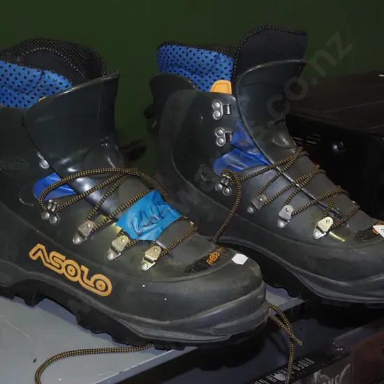 pair of A Solo size 11 Italian mountaineering boots