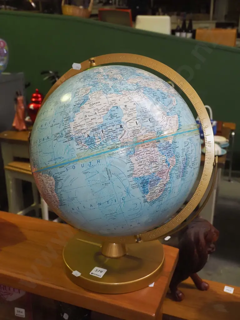 world globe H420 Image 1++