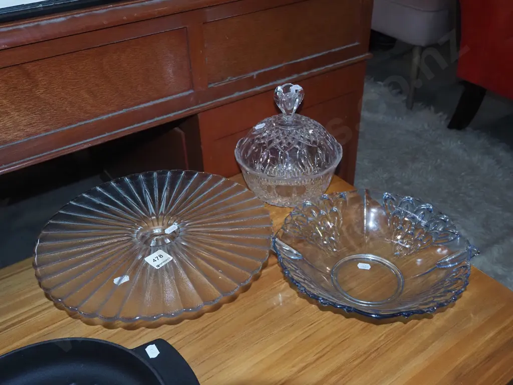 cake stand, cover pot, bowl Image 1++
