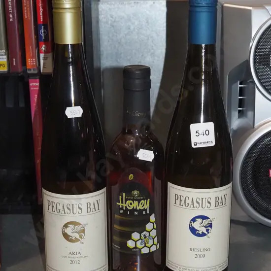 3x bottles of wine