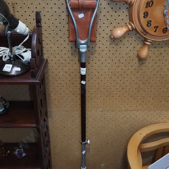 shooting stick
