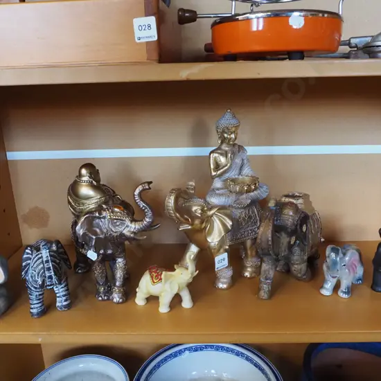 shelf; ornamental elephants H300