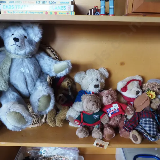 shelf of teddy bears