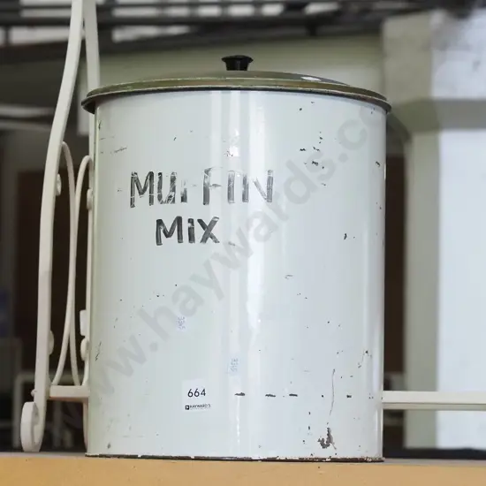 lidded tin H300