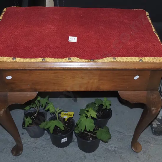 cab leg piano stool