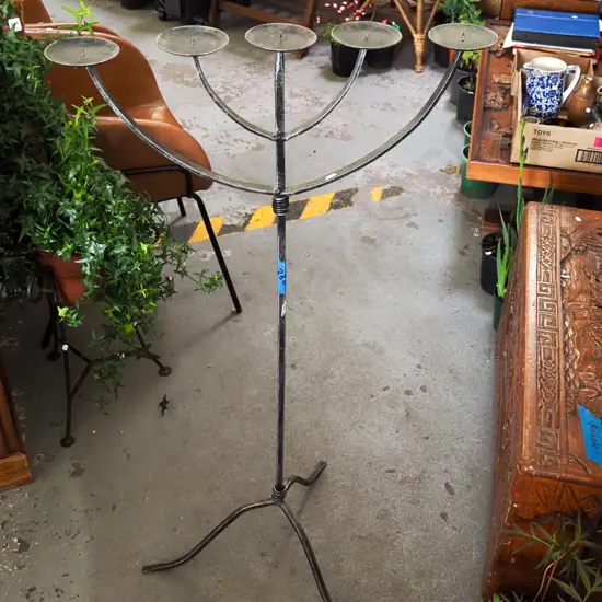 wrought metal candelabra H1210