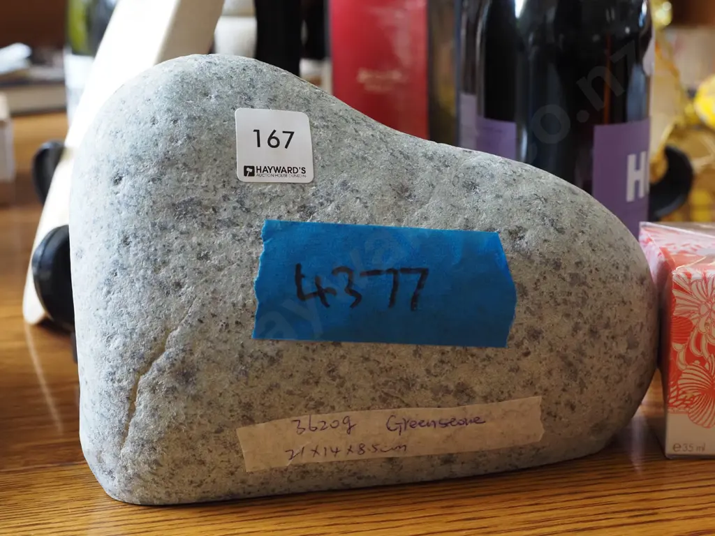 piece of greenstone 3620gm Image 1++