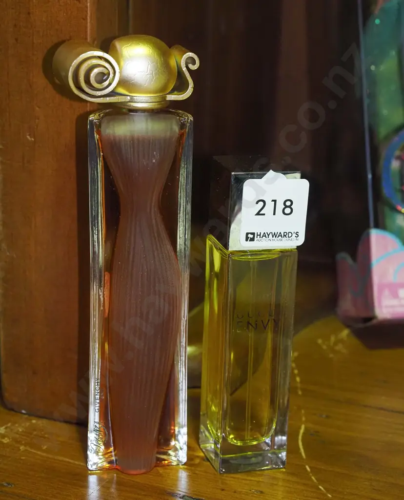 2x bottles - Givenchy Organza, Gucci Envy  spray 30ml Image 1++