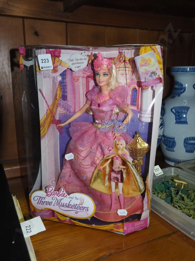 boxed Barbie and the 3 Musketeers- damage to box Image 1++