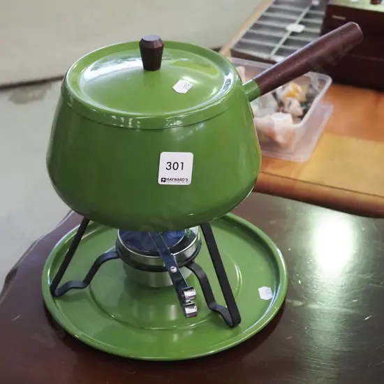 green enamel fondue set - no forks