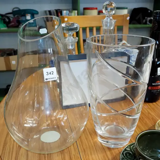 2x crystal decanters, 2x vases H340