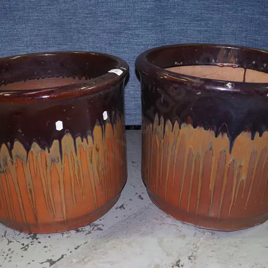 pair of matching trickle glazed garden planters H320 Diam355