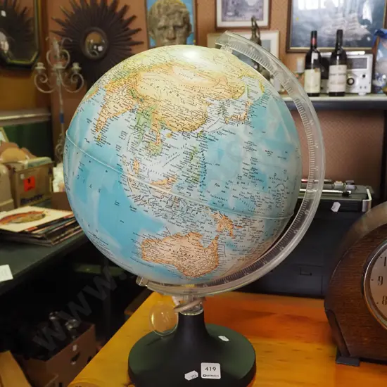 world globe H440