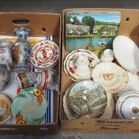 2x boxes; vase, dishes, trios, placemats etc - blue dots