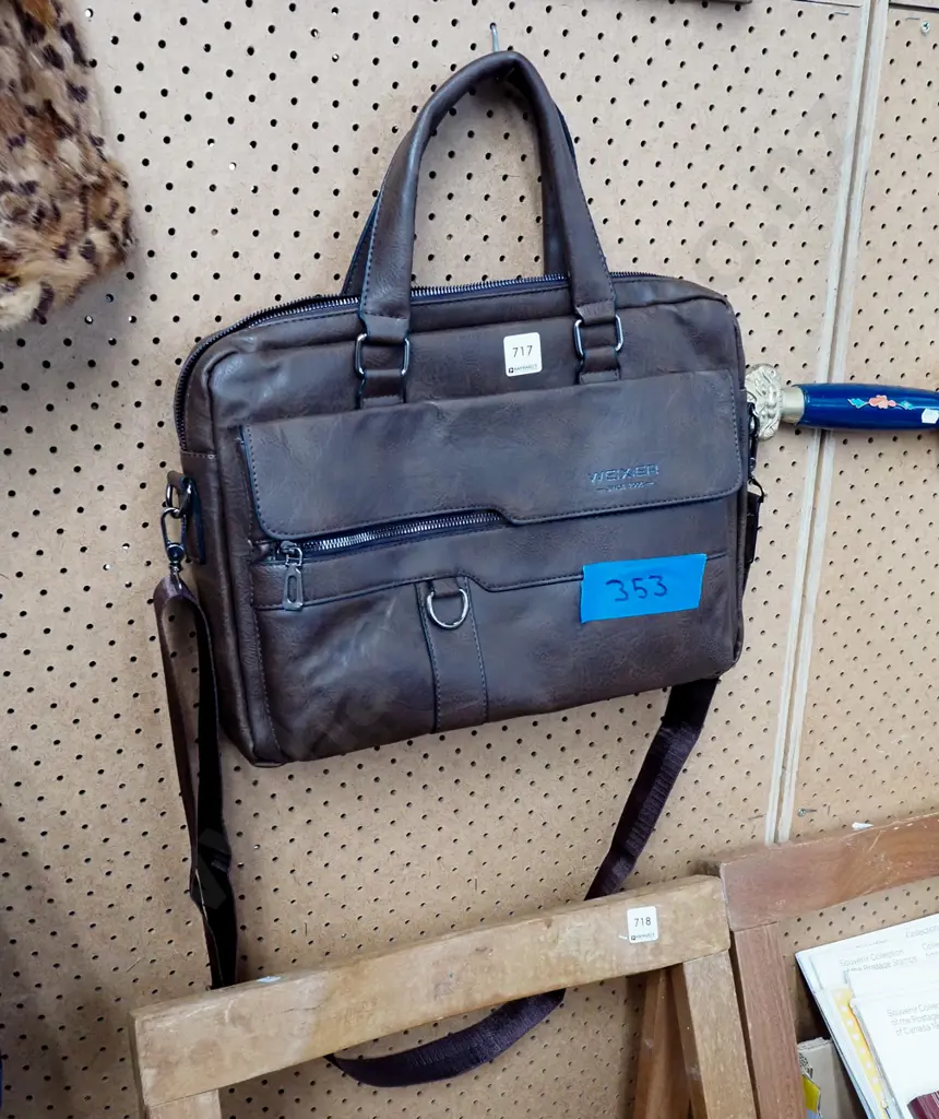 vinyl satchel Image 1++