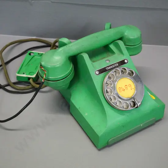 vintage green bakelite/plastic dial telephone - dial return spring is sluggish