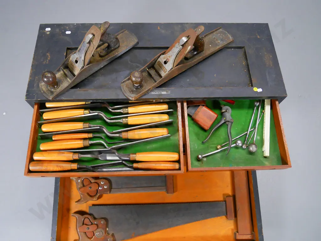 vintage foundry pattern maker's tool chest with interior drawers, hinged drop front, some tools H-480 W-870 D-400 Image 1++