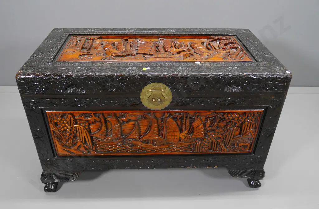 large Chinese carved camphorwood chest with ball-and-claw feet, brass catch and plate H-620 W-1000 D-530 Image 1++
