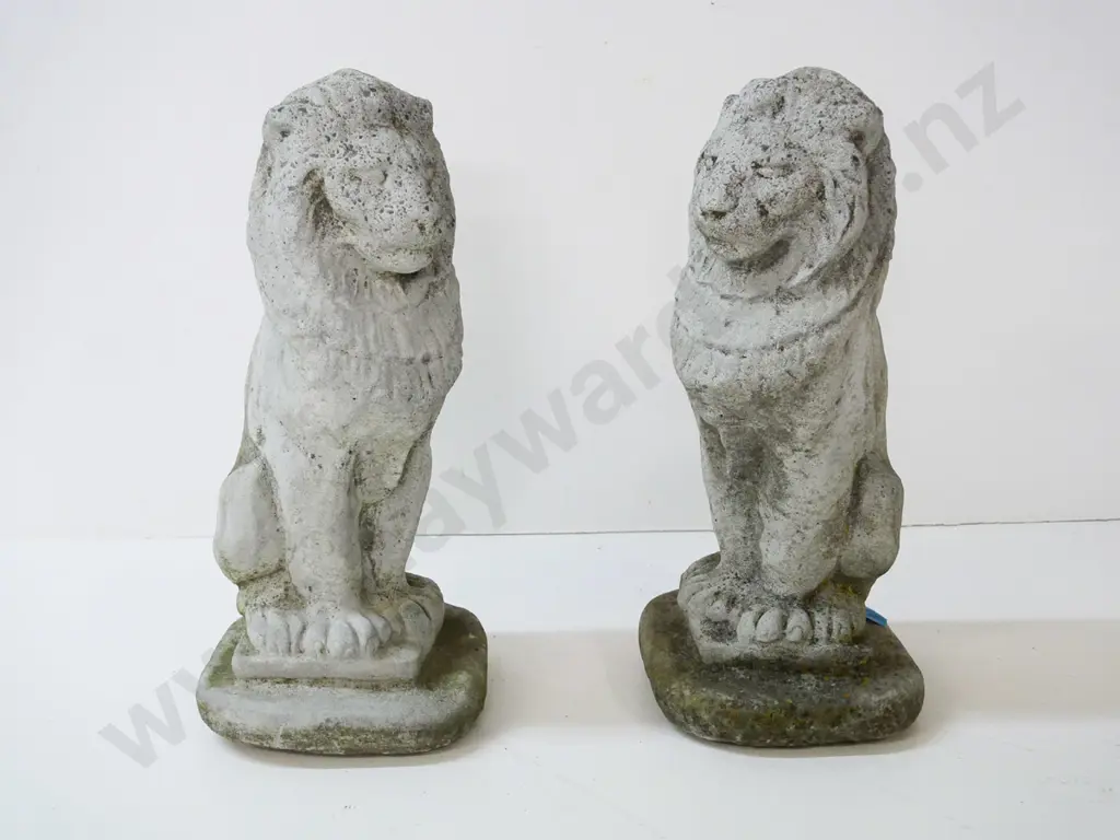 pair of cast concrete sitting lion garden figures H-370 Image 1++