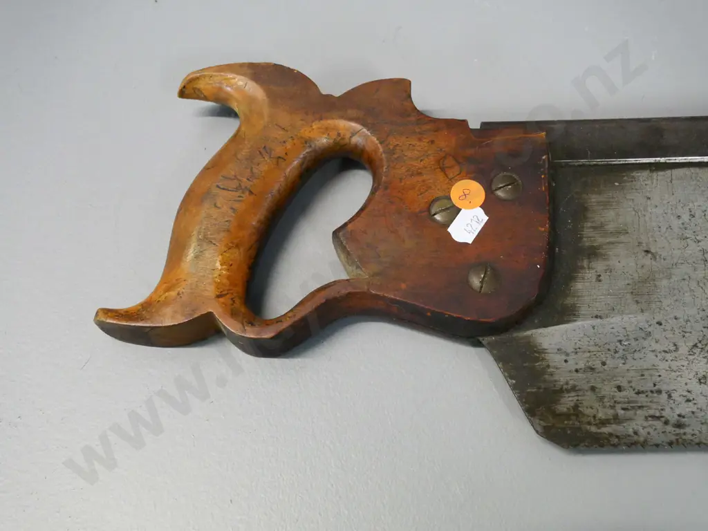 vintage hand saw -Henry Disston & Sons Phliadelphia USA engraved in medallion and on blade L-850 Image 1++