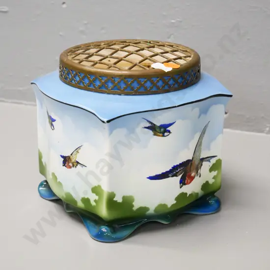 English bird pattern rose bowl with brass holder - marked Masons No. 1 H-140 W-160 D-160