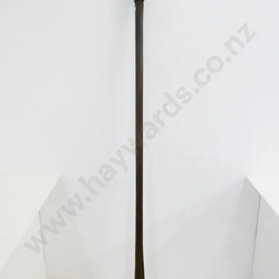 large carved wooden taiaha with paua inset eyes L-1950