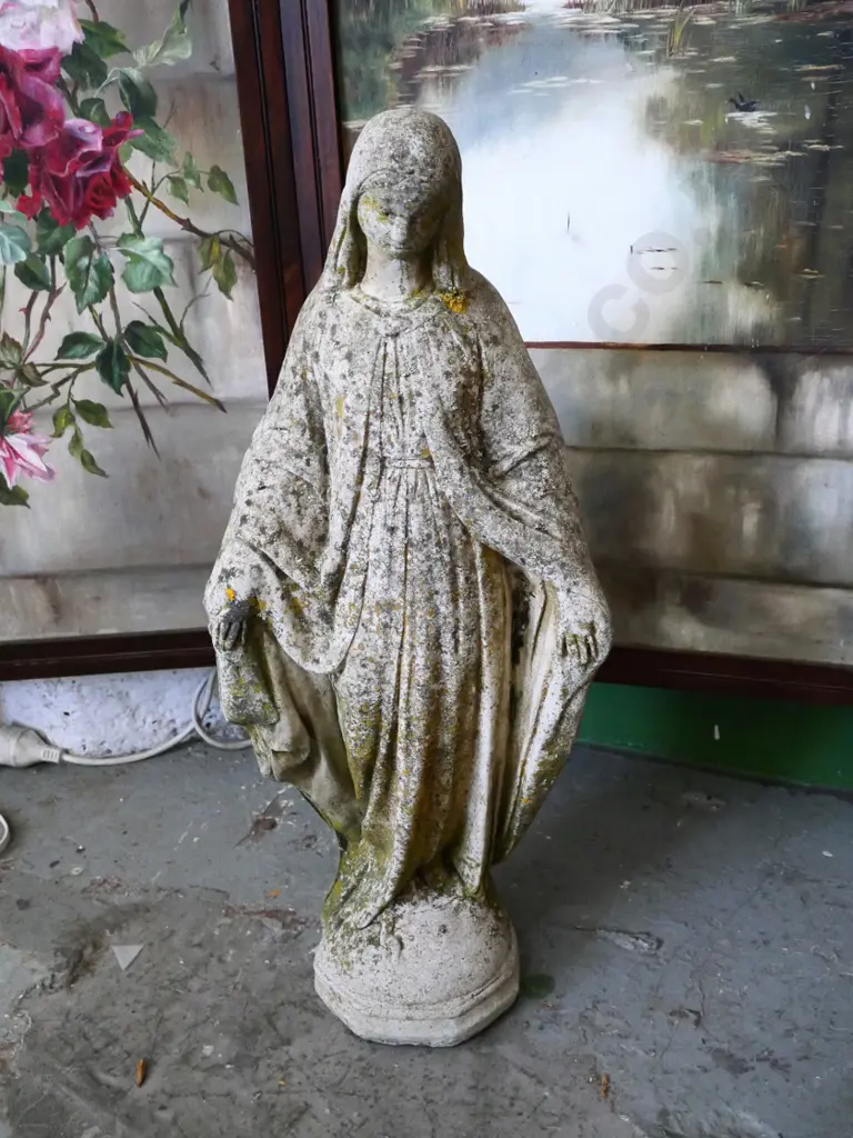 cast concrete Madonna garden ornament H-630 Image 1++