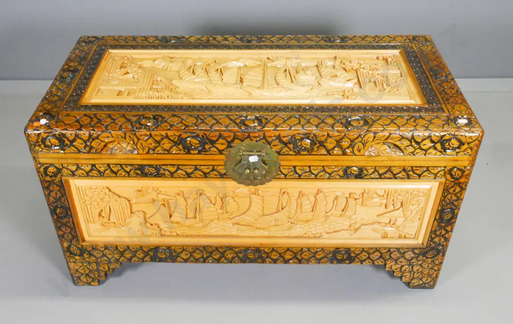 Chinese carved camphor chest with brass hatch H-460 W-890 D-430 Image 1++