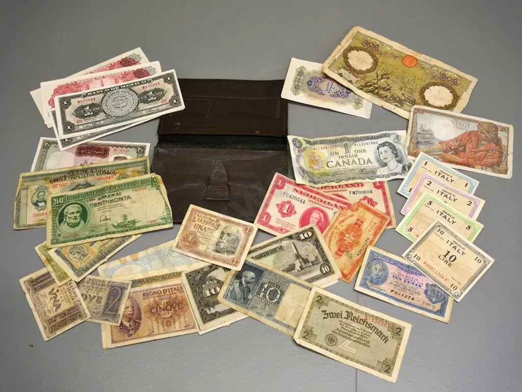 assorted vintage bank notes & leather wallet (coming unstitched) 1920s on - Italy, Greece, Canada, Netherlands, etc. Image 1++