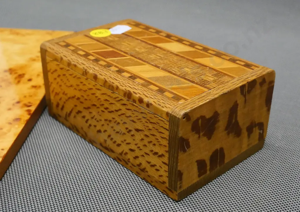 New Zealand inlaid native timbers hinged lid trinket box and inlaid marquetry rose and bird's eye veneer H-260 Image 1++