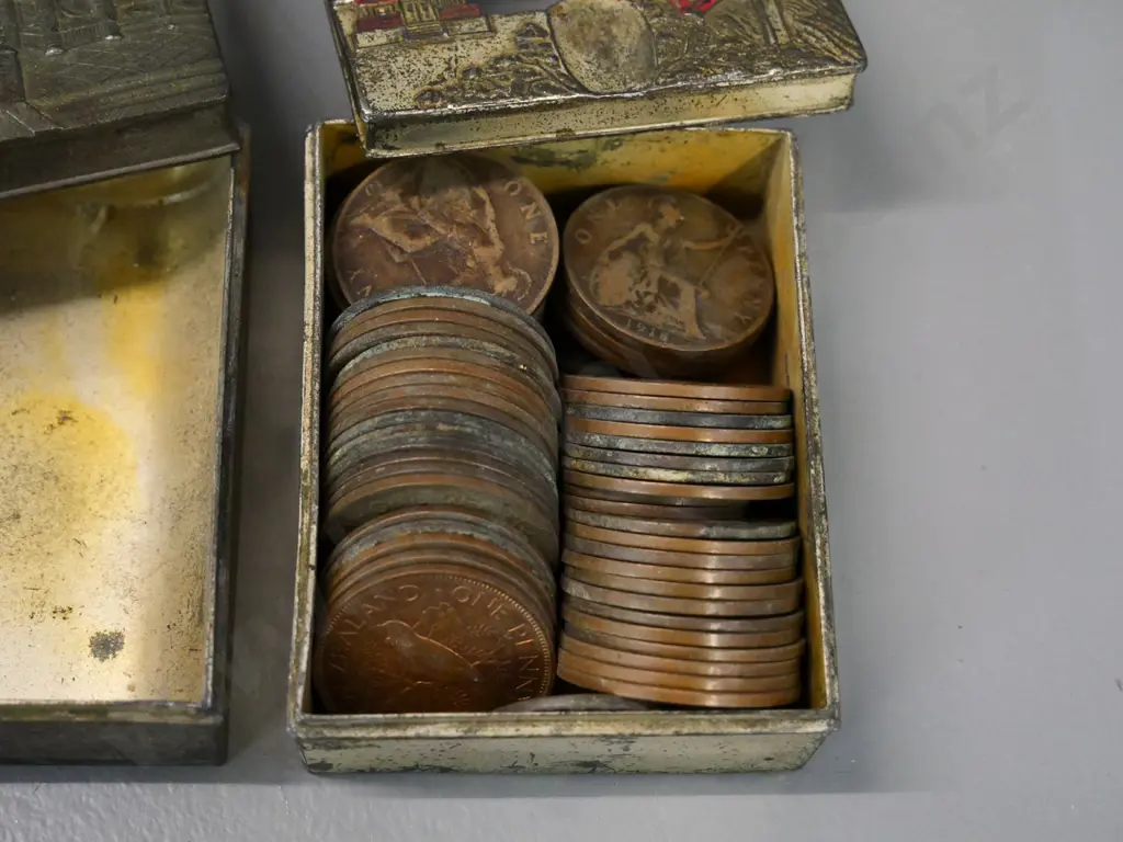 oriental cast metal cigarette case and ashtray with removable pierced lid, full of vintage NZ and other coins Image 1++