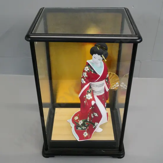 Japanese geisha figure in wood and glass display case H-460 W-290 D-210 (top loose, lift by base)