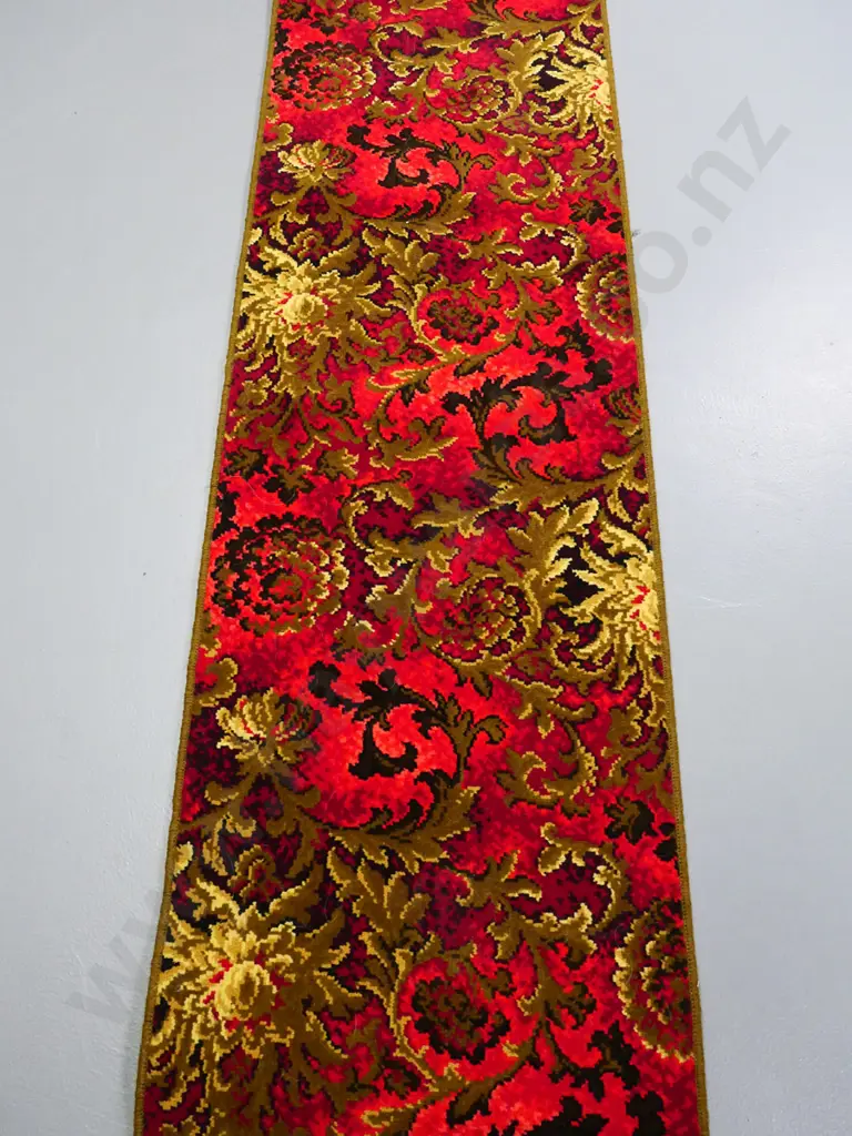 edged Axminster hall runner L-6070 W-550 Image 1++