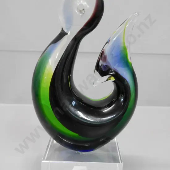 boxed Heimatau art glass fish hook H-190