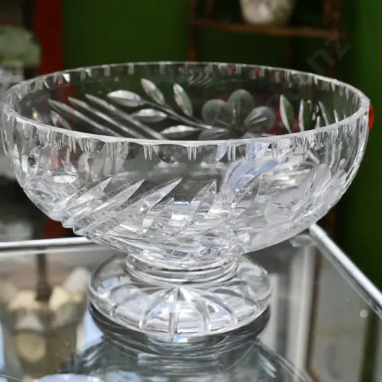 cut crystal comport/salad bowl H-135 Diam-210