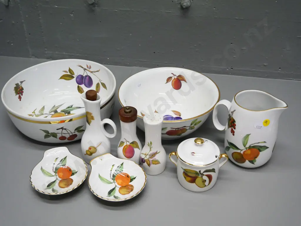 assorted Royal Worcester Evesham china - 2 salad bowls, jug, condiment set, 2 pin dishes - larger bowl D-250 Image 1++