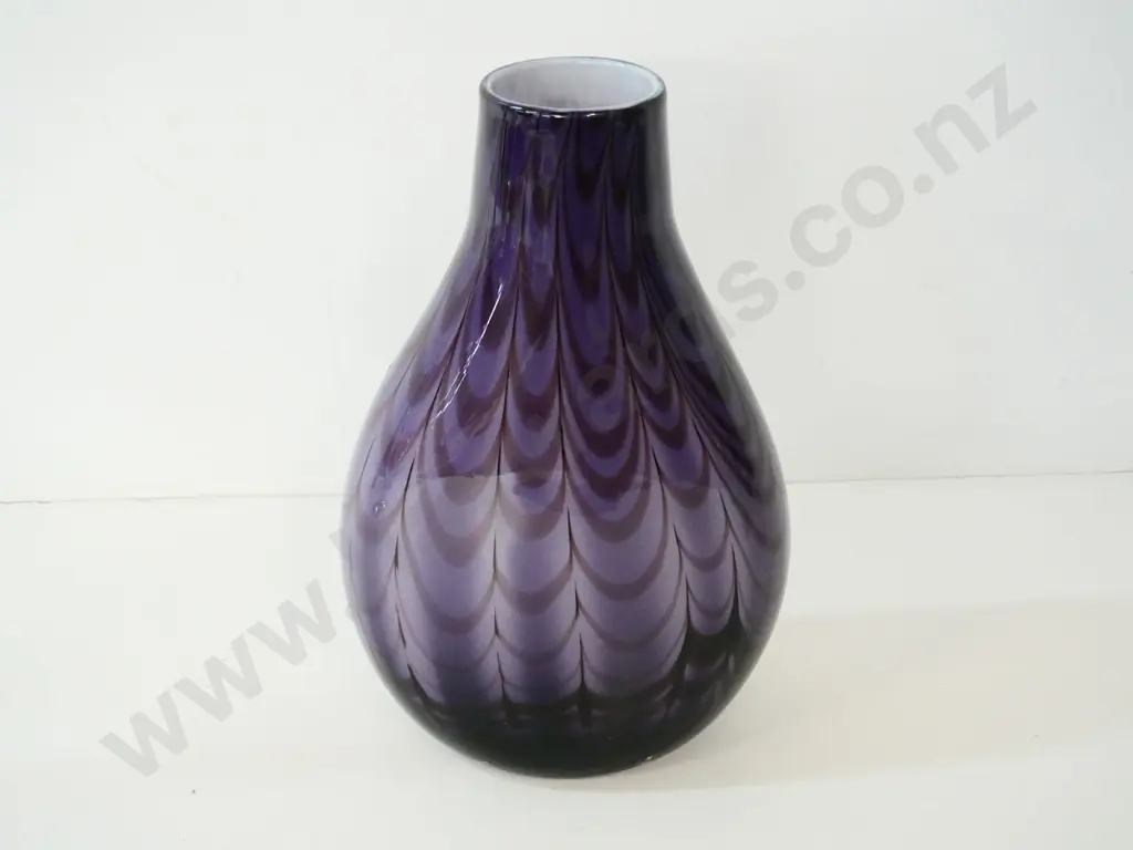 large purple art glass swagged pattern vase H-350 W-220 Image 1++
