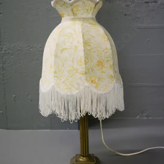 small brass classical column style table lamp with shade H-500