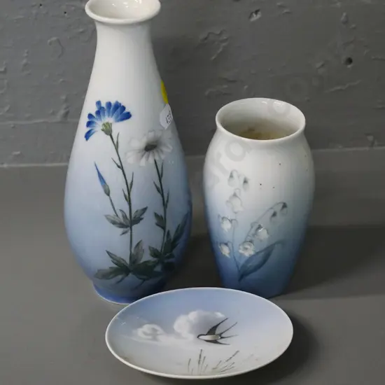 3 pieces of Royal Copenhagen - pin dish and 2 vases, taller is H-190