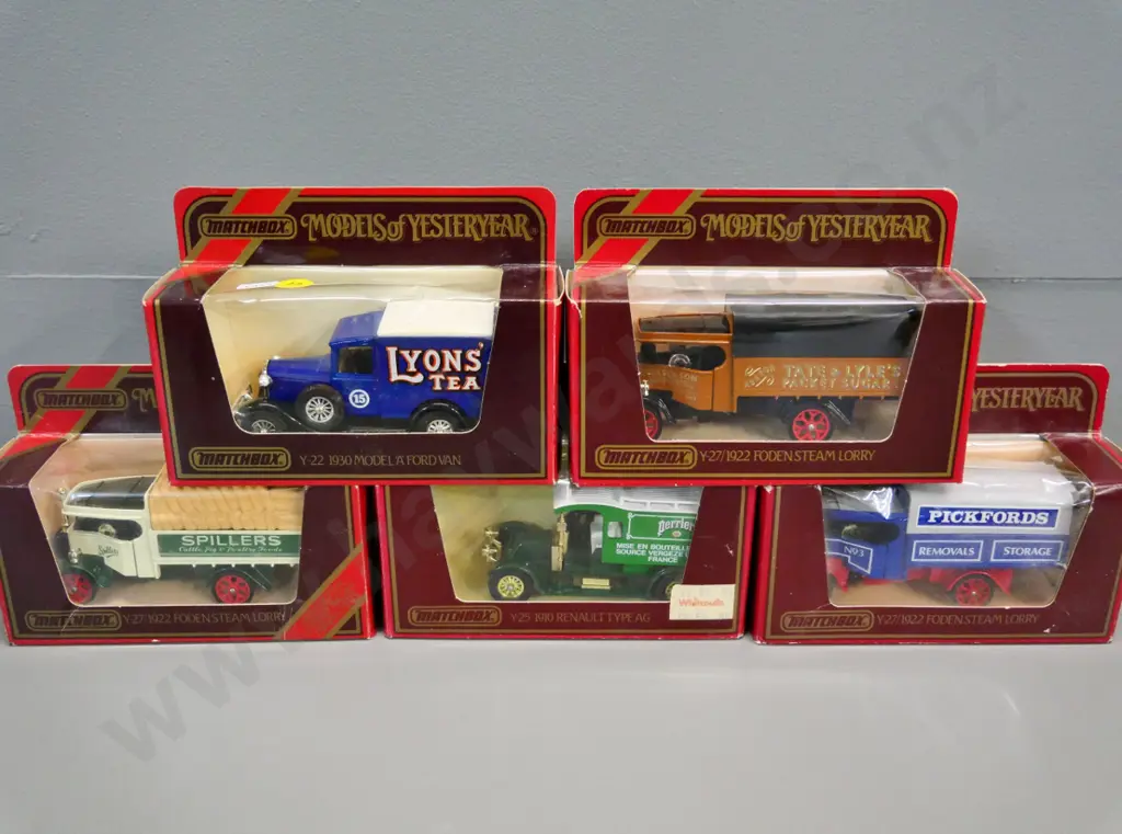 5 boxed Matchbox Models of Yesteryear die-cast vehicles - delivery vans Image 1++