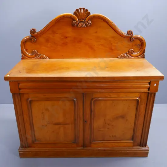 Victorian walnut chiffonier with carved back, 2 doors, 1 upper and 2 interior drawers H-1440 W-1370 W-550