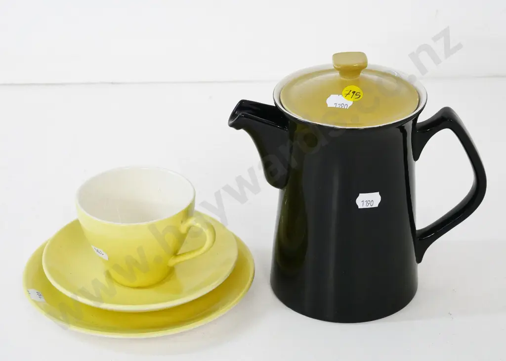 Crown Lynn lemon yellow trio and a black with gold lid coffee pot H-185 Image 1++